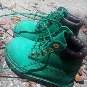 Winter green babies Timberland boots